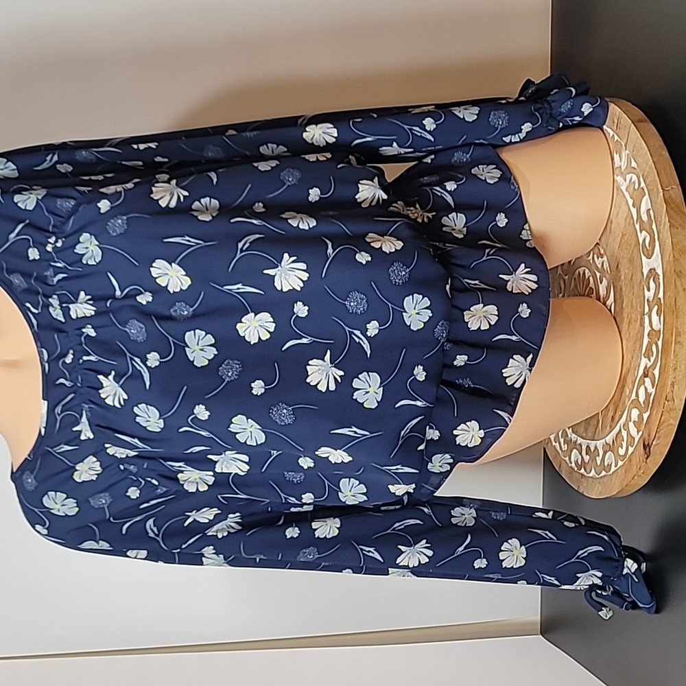 KAARI Blue Blouse ~ Navy Blue & Light Blue Floral XL